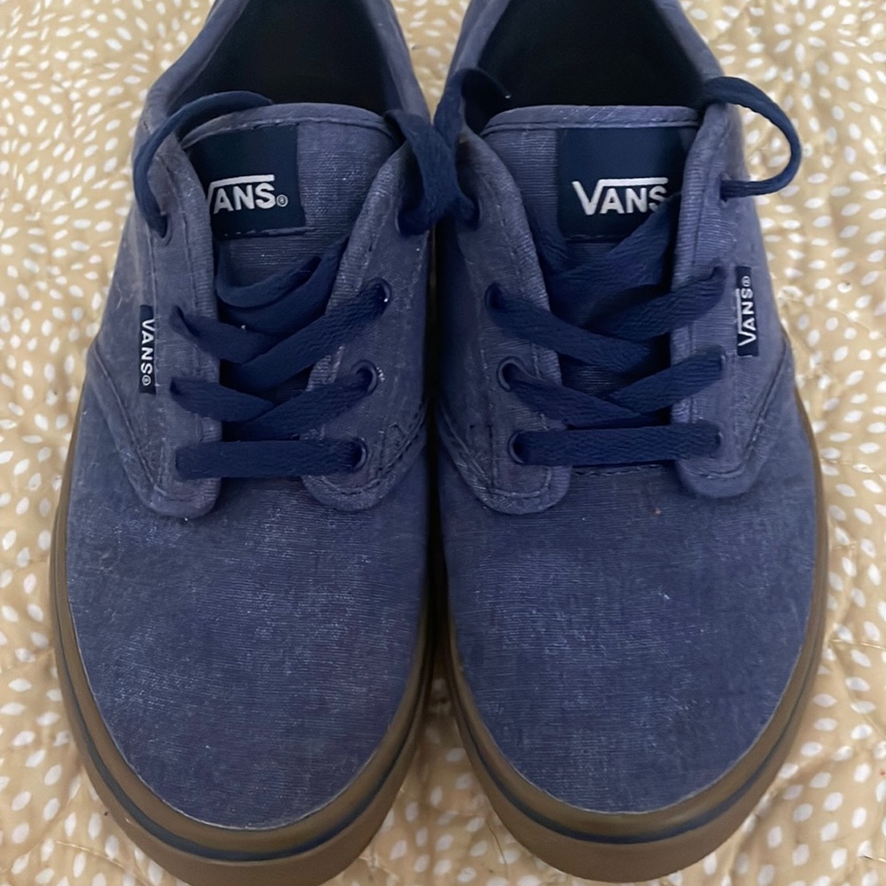 Van’s size 4 excellent condition, worn twice
